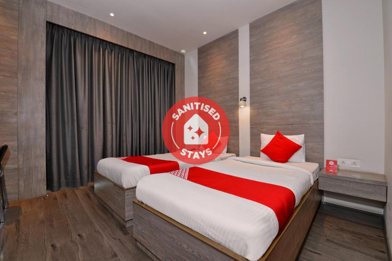 Hotel Vaccinated Staff - Capital O 7899 Casa à Calcutta Extérieur photo